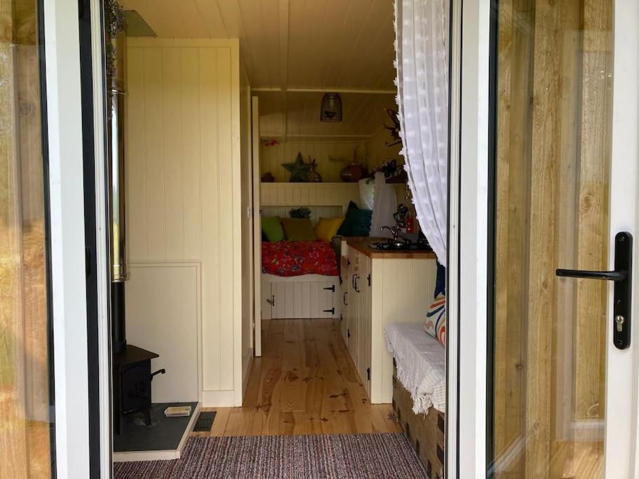Neddys Rest Luxury Horsebox Stay Battle Eksteriør bilde